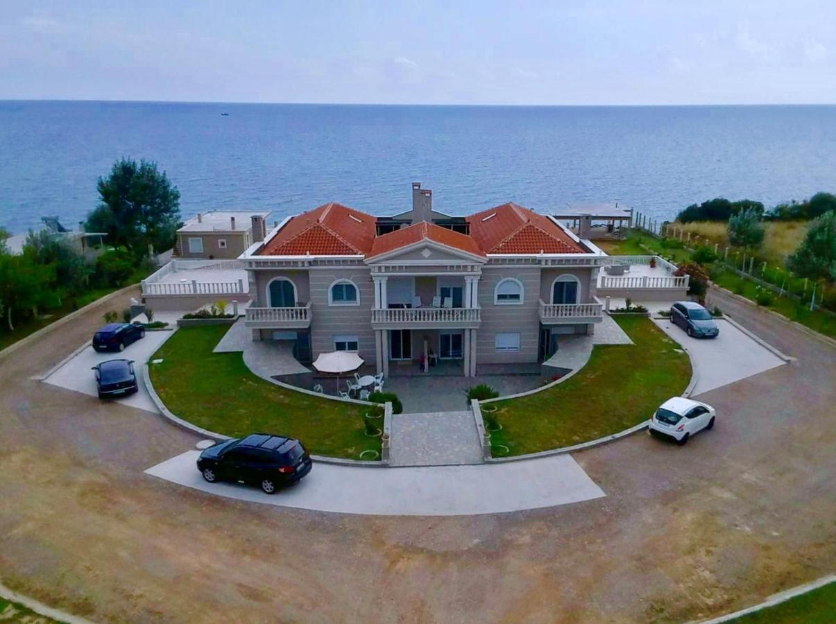 Villa Dimitri - Gardenside Souterrain Dedeağaç Dış mekan fotoğraf